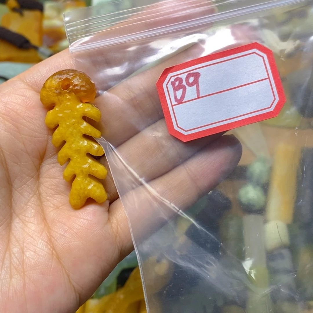 蛇纹石玉未镶嵌颈饰栗****L
