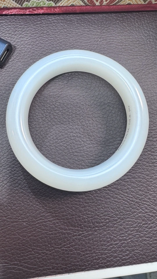 和田玉白玉手镯圈口58.5mm