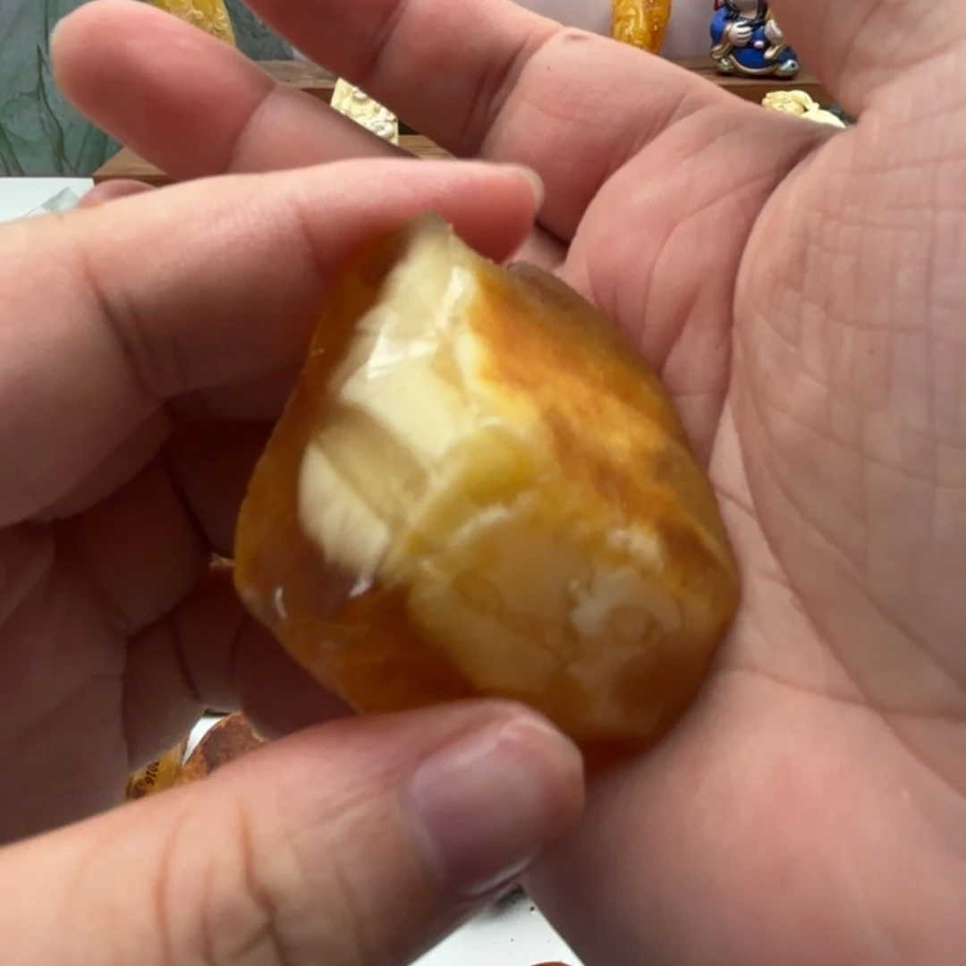 沙***莎定制琥珀未镶嵌蜜蜡