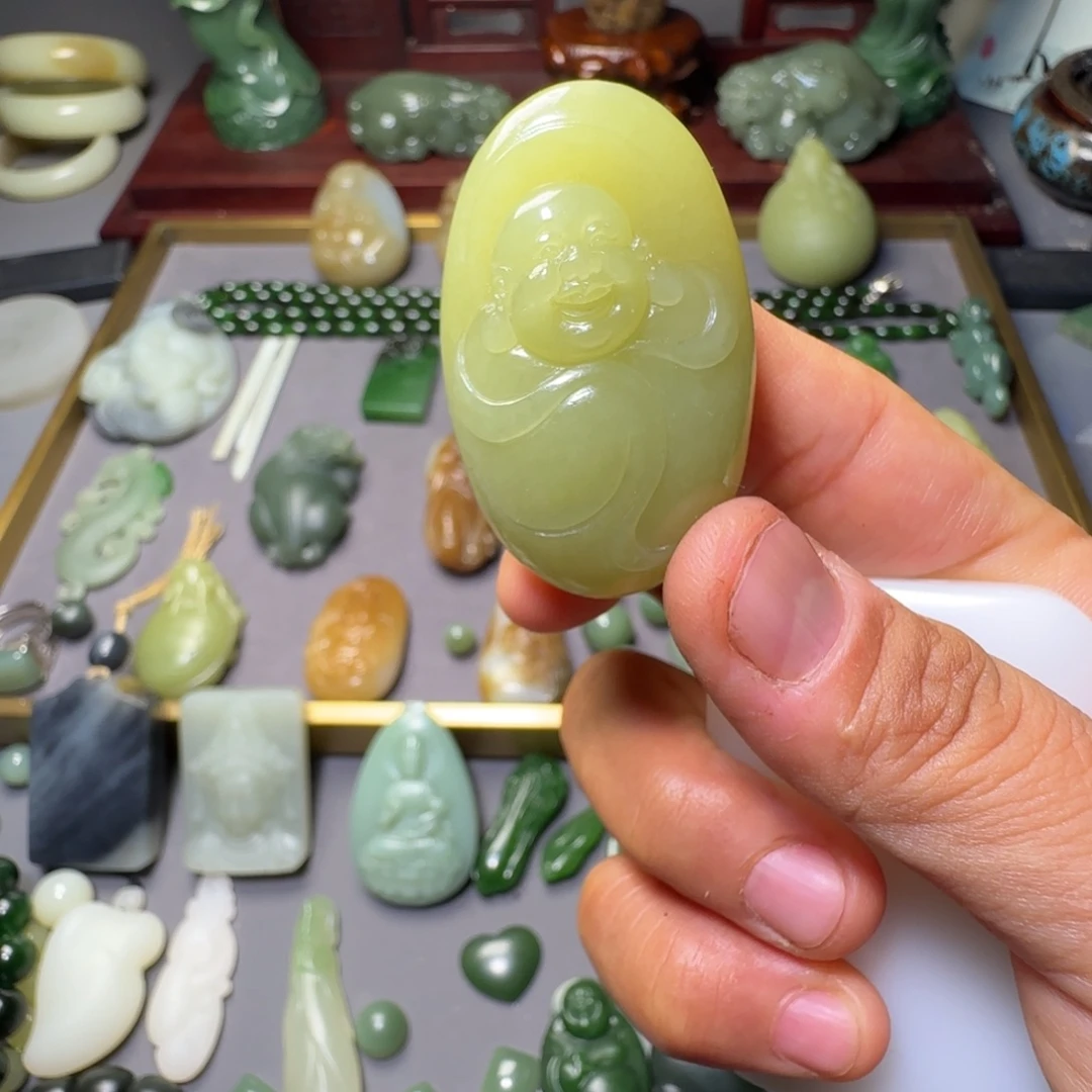 颈饰未镶嵌和田玉