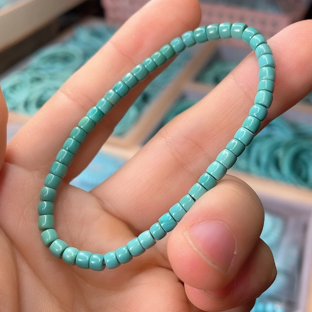 绿松石未镶嵌颈饰