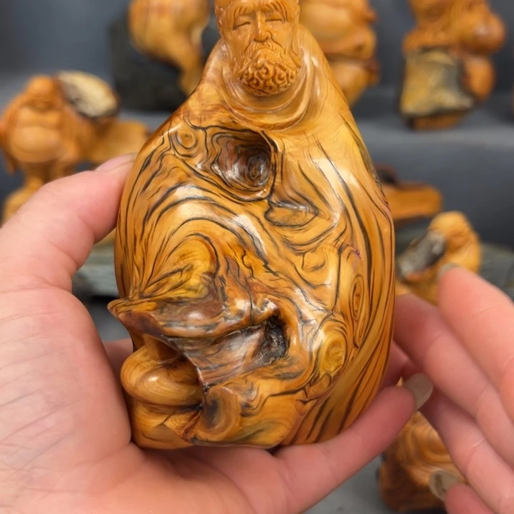 柏木（崖柏）点点关注
