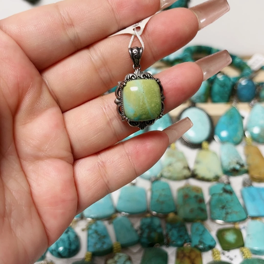 【闪购商品】未镶嵌绿松石珠宝奇石