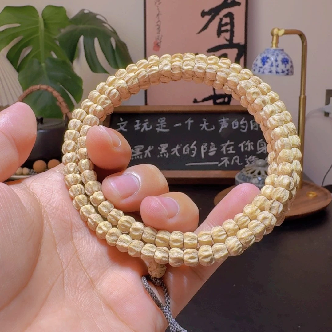 …***^柏香籽/百香籽吊坠