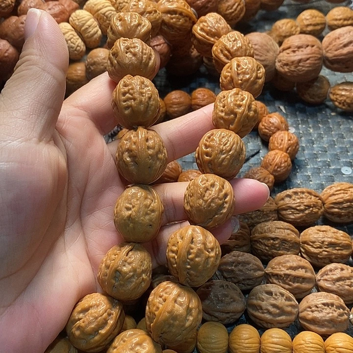 何***钓文玩核桃手串脖挂