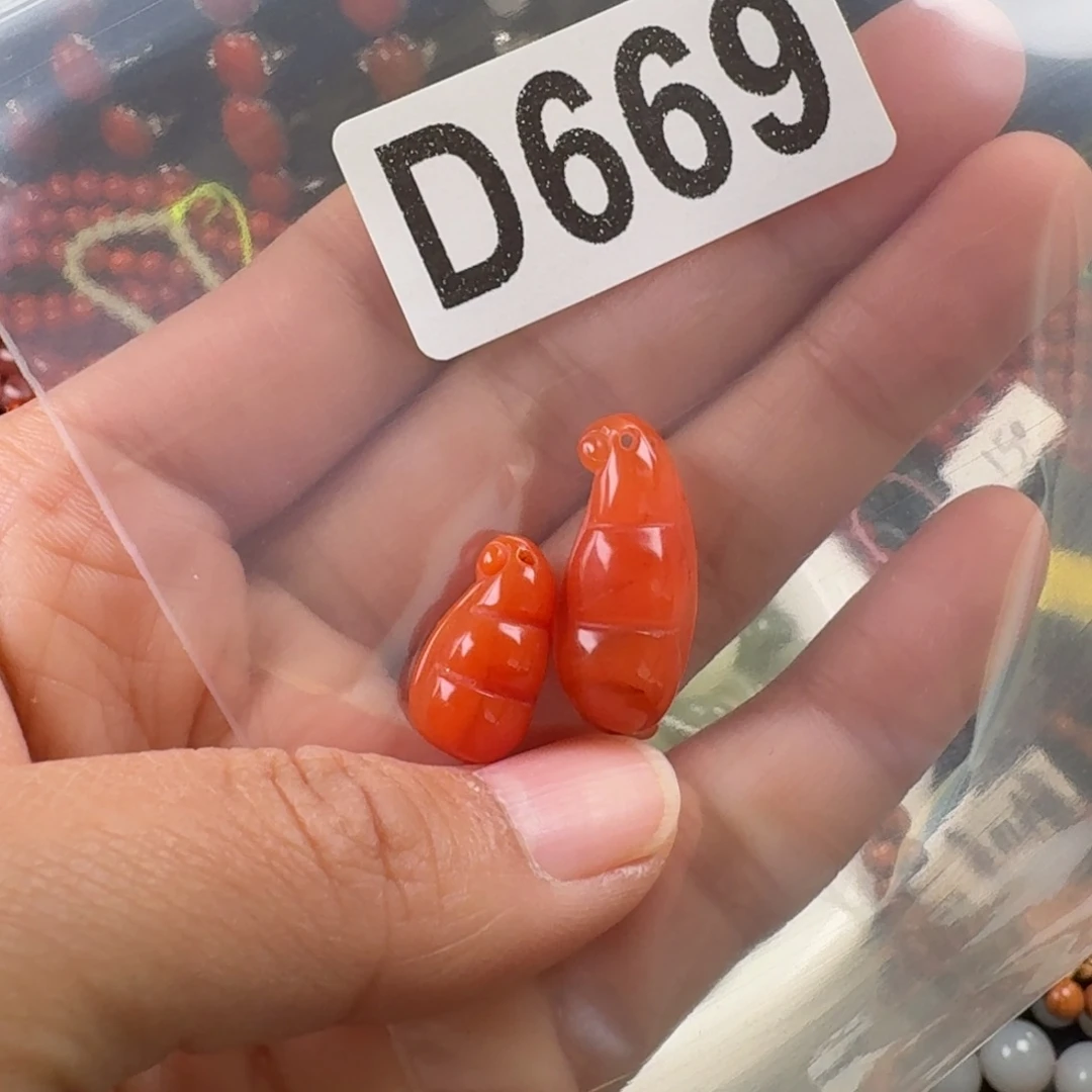 南红玛瑙未镶嵌珠宝奇石