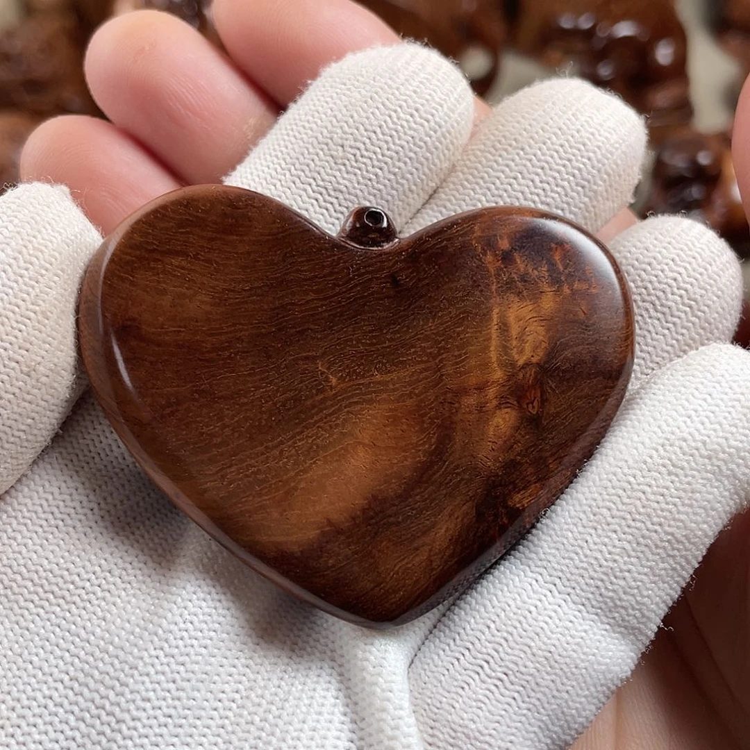 黄花梨/降香黄檀爱心把件