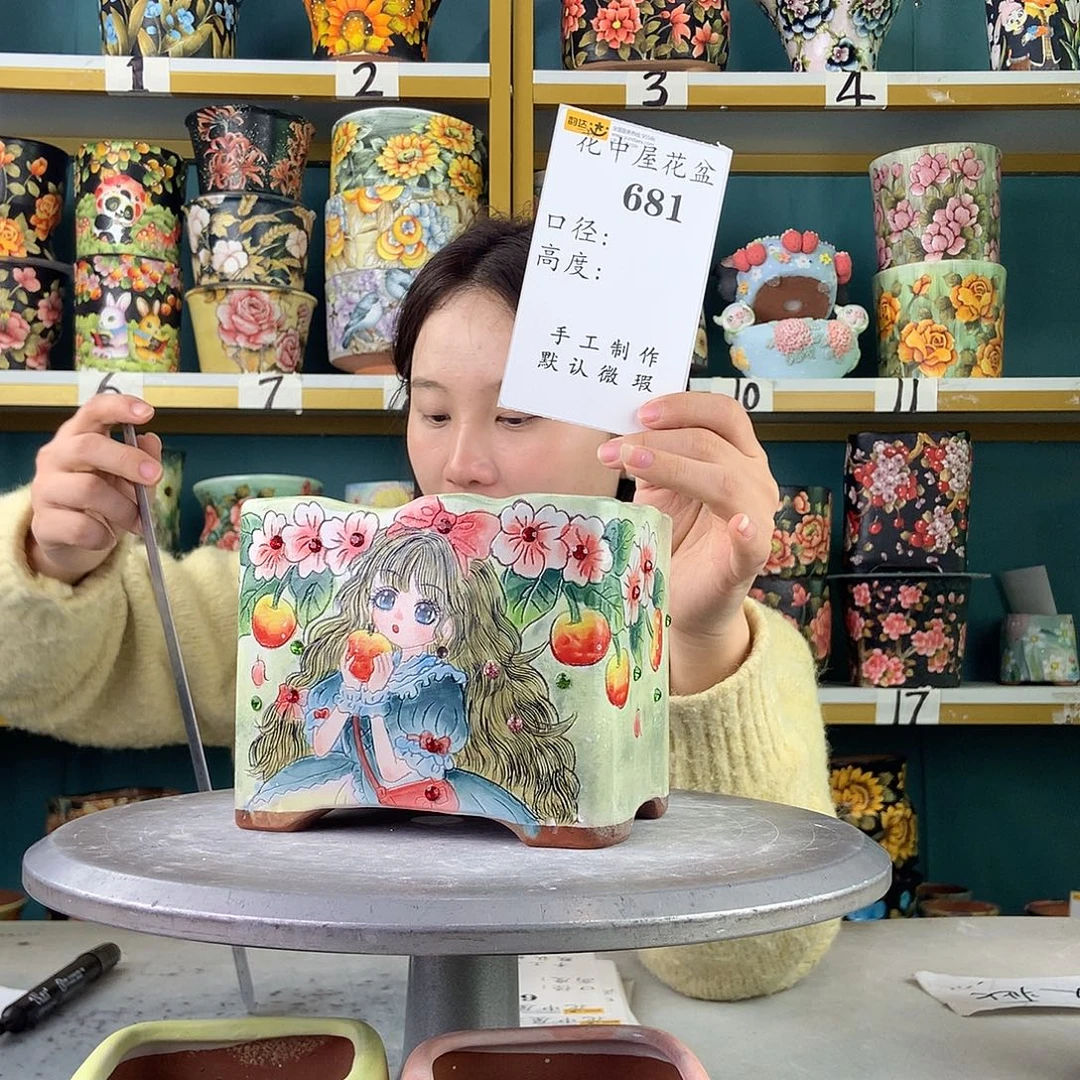 陶景德镇手工花盆681