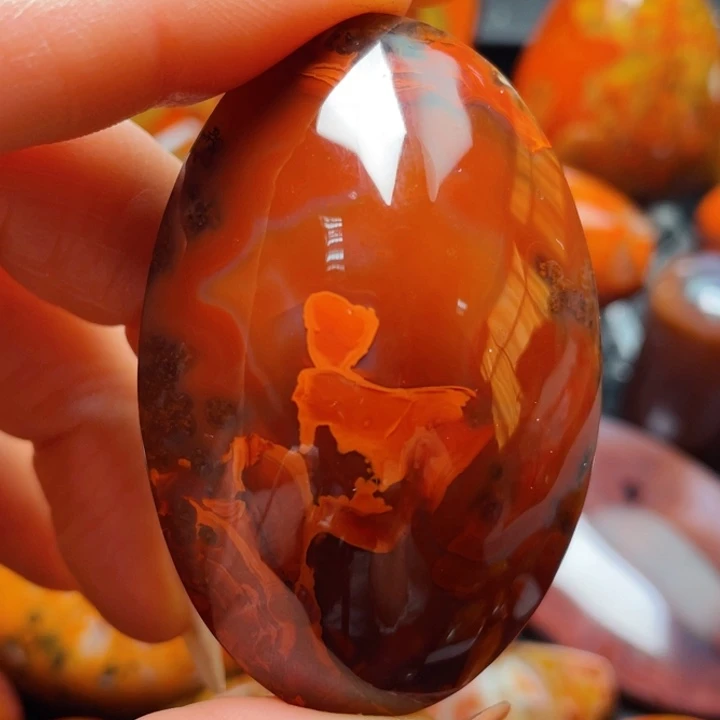 玛瑙/玉髓战国红玛瑙挂件未镶嵌笑*缘