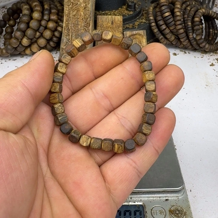 沉香绿奇楠沉香方糖单圈