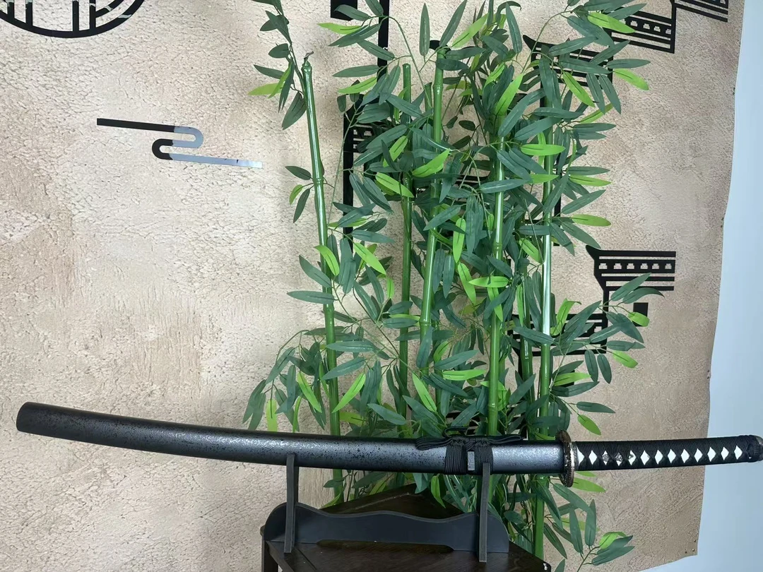 鸣鸿武士刀高锰钢实木油漆鞘日式刀具一体锻打刀剑【未开刃工艺品】