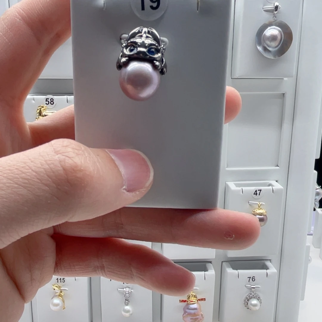 合金颈饰淡水珍珠