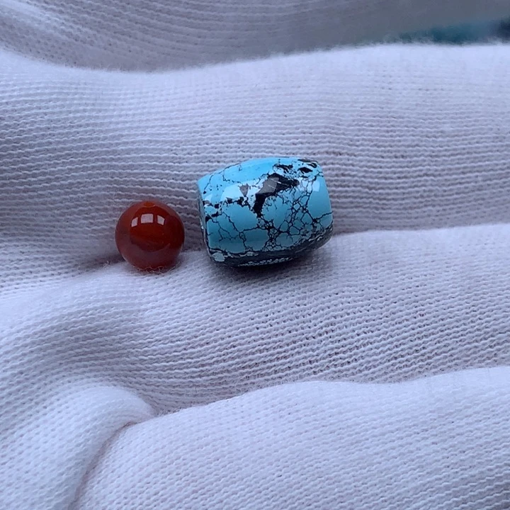 南红玛瑙未镶嵌珠宝奇石
