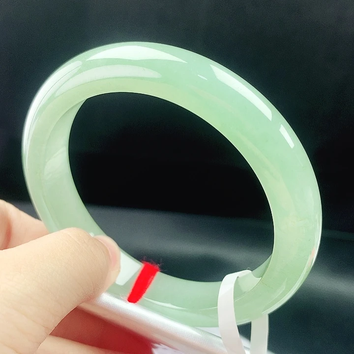 未镶嵌手镯翡翠58圈