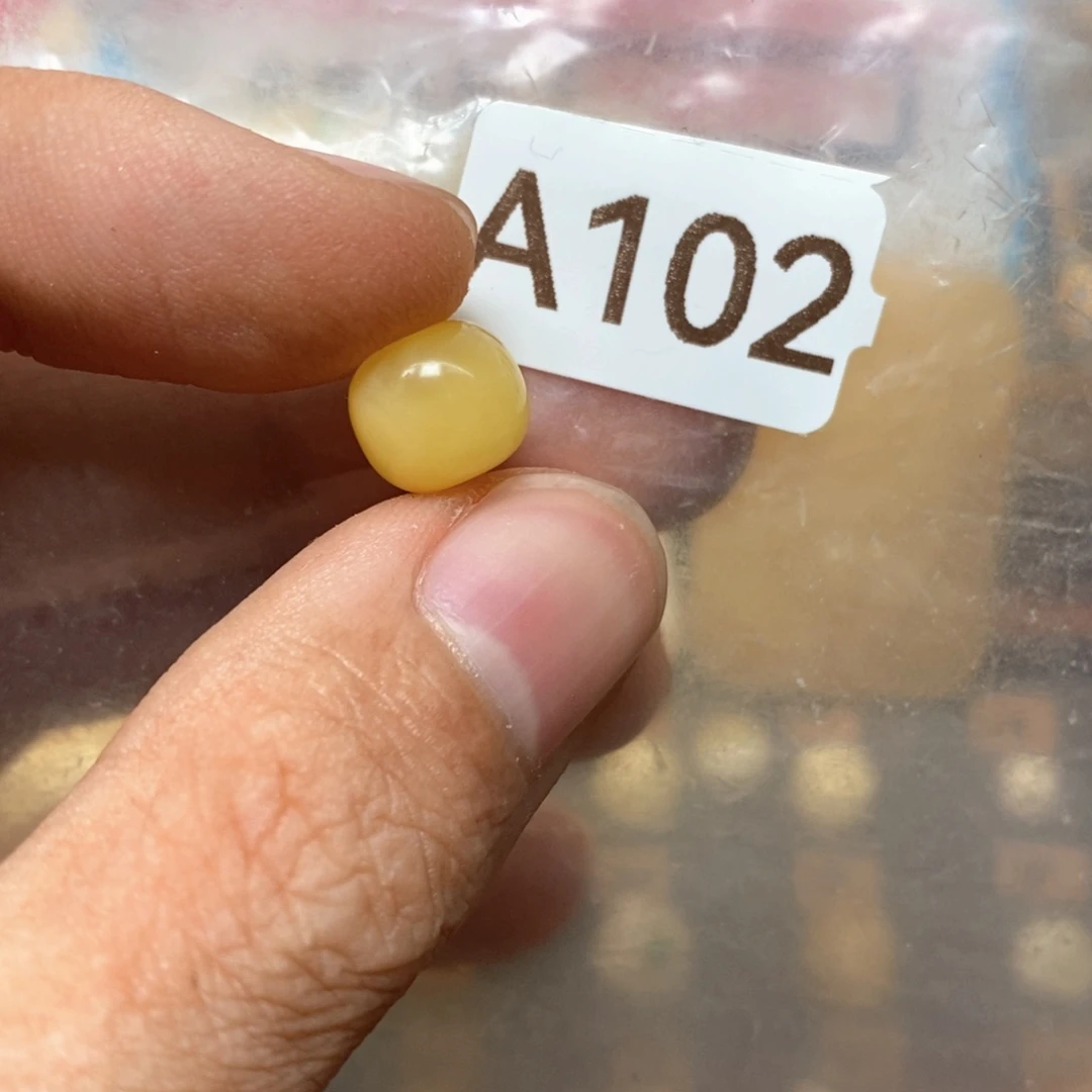 教***父蜜蜡未镶嵌裸石好