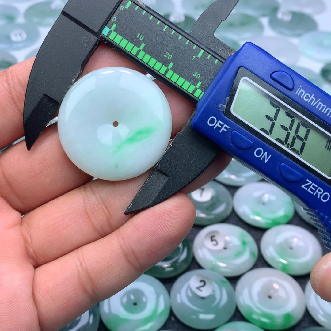 翡翠颈饰未镶嵌缅甸天然A货翡翠