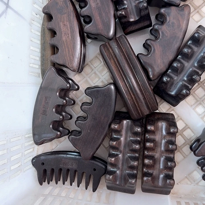 紫光檀小猪佩奇瑕疵