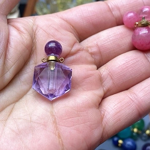 水晶水晶未镶嵌?**赋水晶
