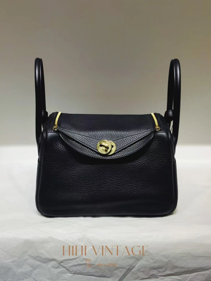 99新 Hermes/爱马仕 爱马仕黑金lindy 26单肩包 Y刻 /18378384