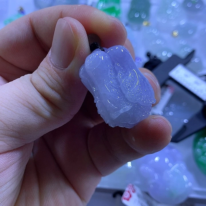 翡翠未镶嵌颈饰天然翡翠A货吊坠