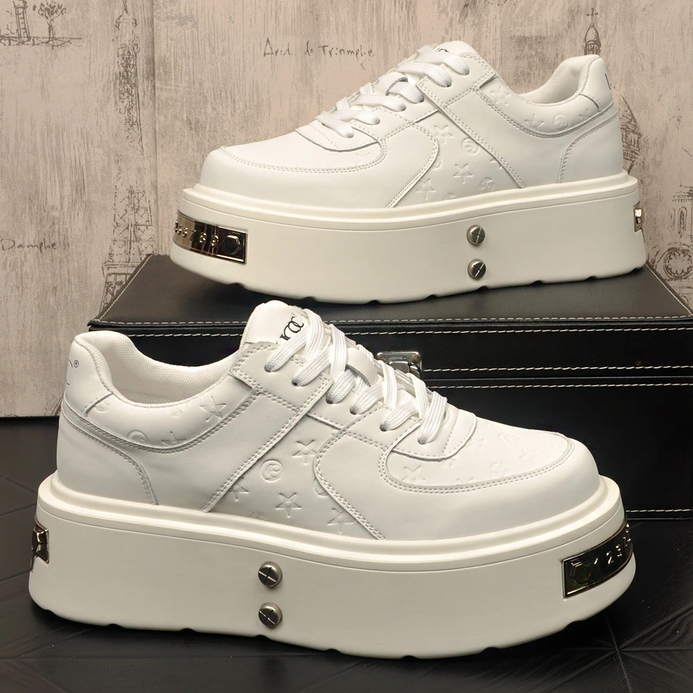 简约厚底增高板鞋夏季时尚休闲鞋纯色小白鞋透气网红爆款压花男鞋