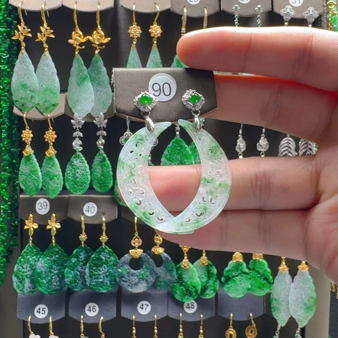 翡翠未镶嵌耳饰翡翠