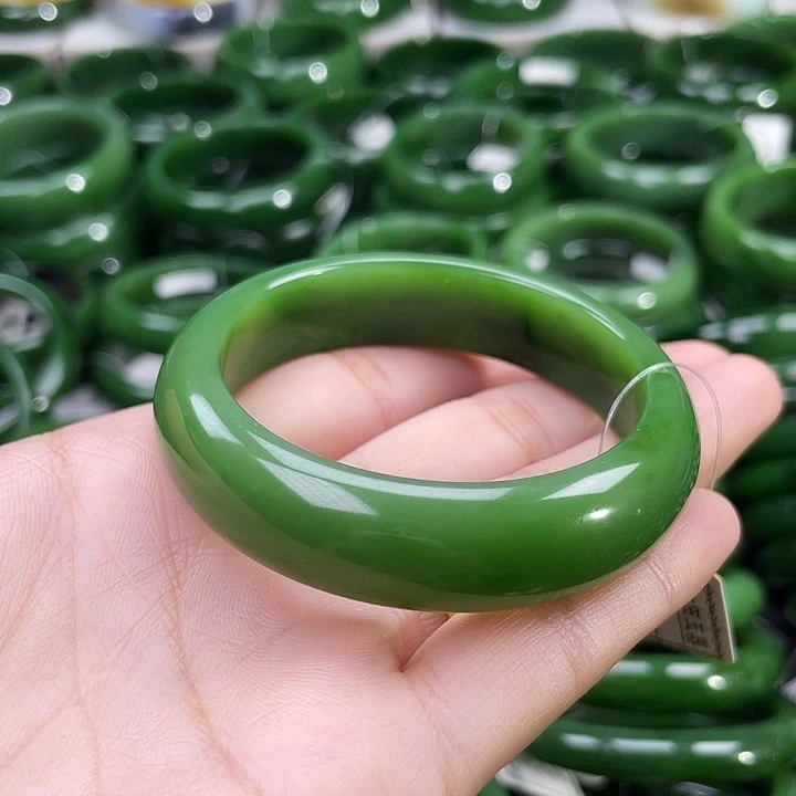 未镶嵌手镯和田玉（碧玉）