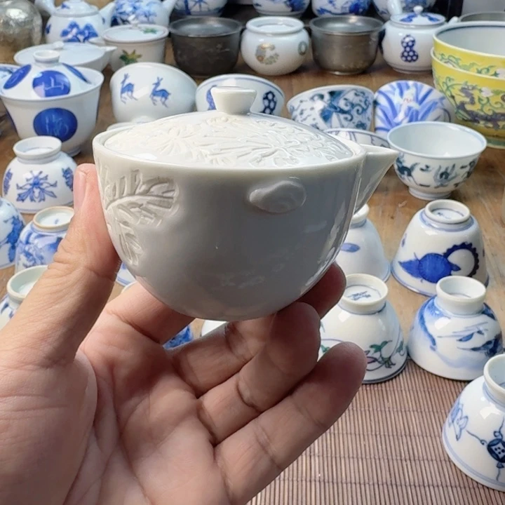 青花瓷器杯子茶具有瑕