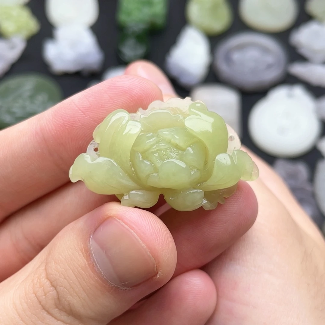 【闪购商品】颈饰未镶嵌和田玉