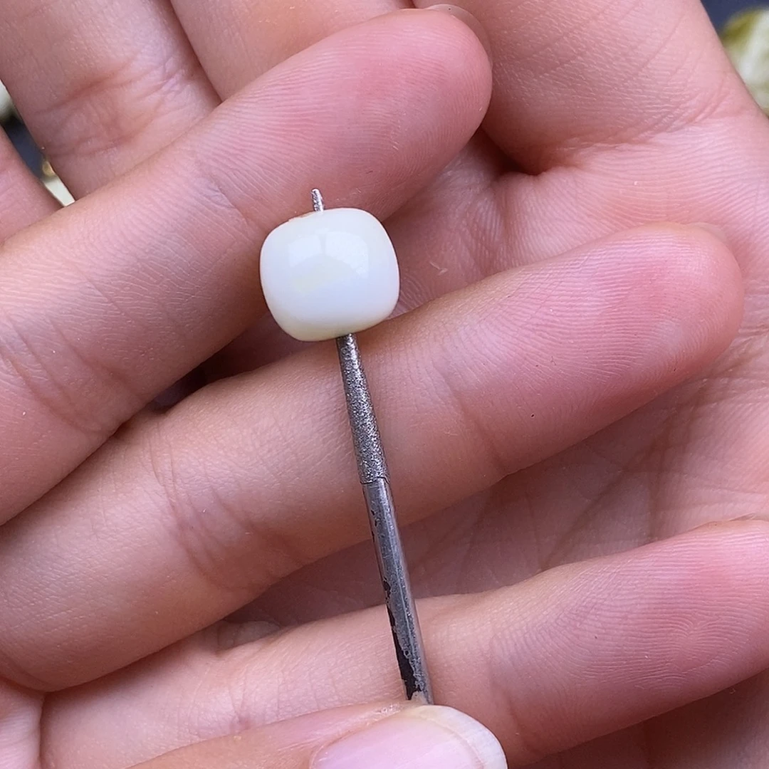 蚜***蚜裸石琥珀未镶嵌11mm 蜜蜡珠子