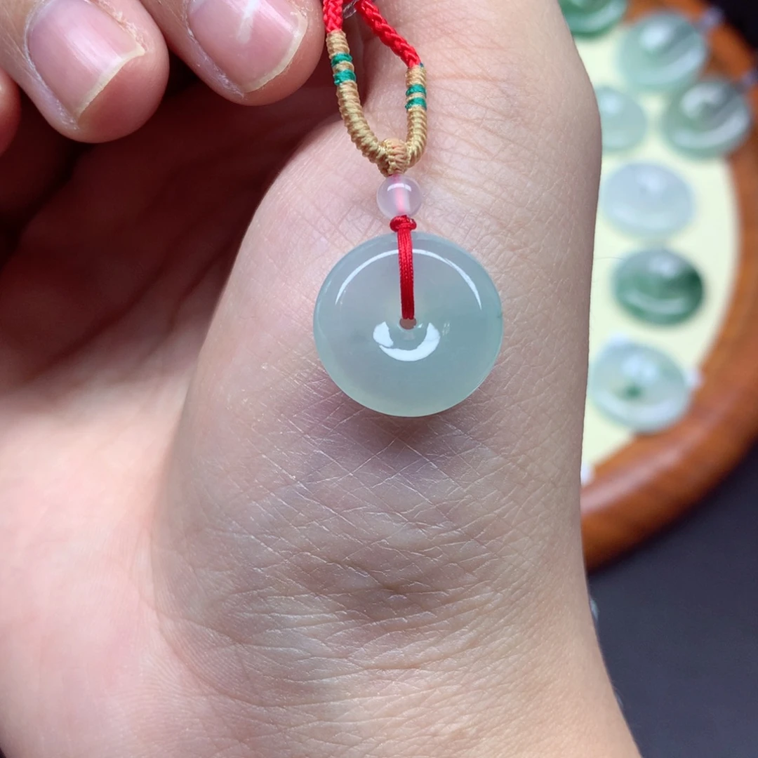 翡翠未镶嵌颈饰吊坠17/5.3mm