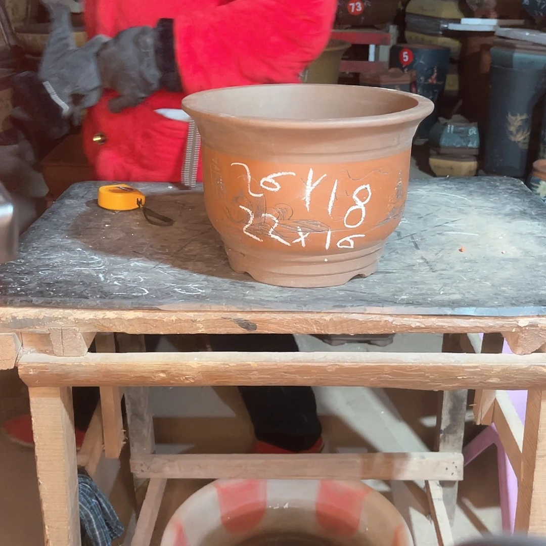 紫砂花盆金钟盆一个