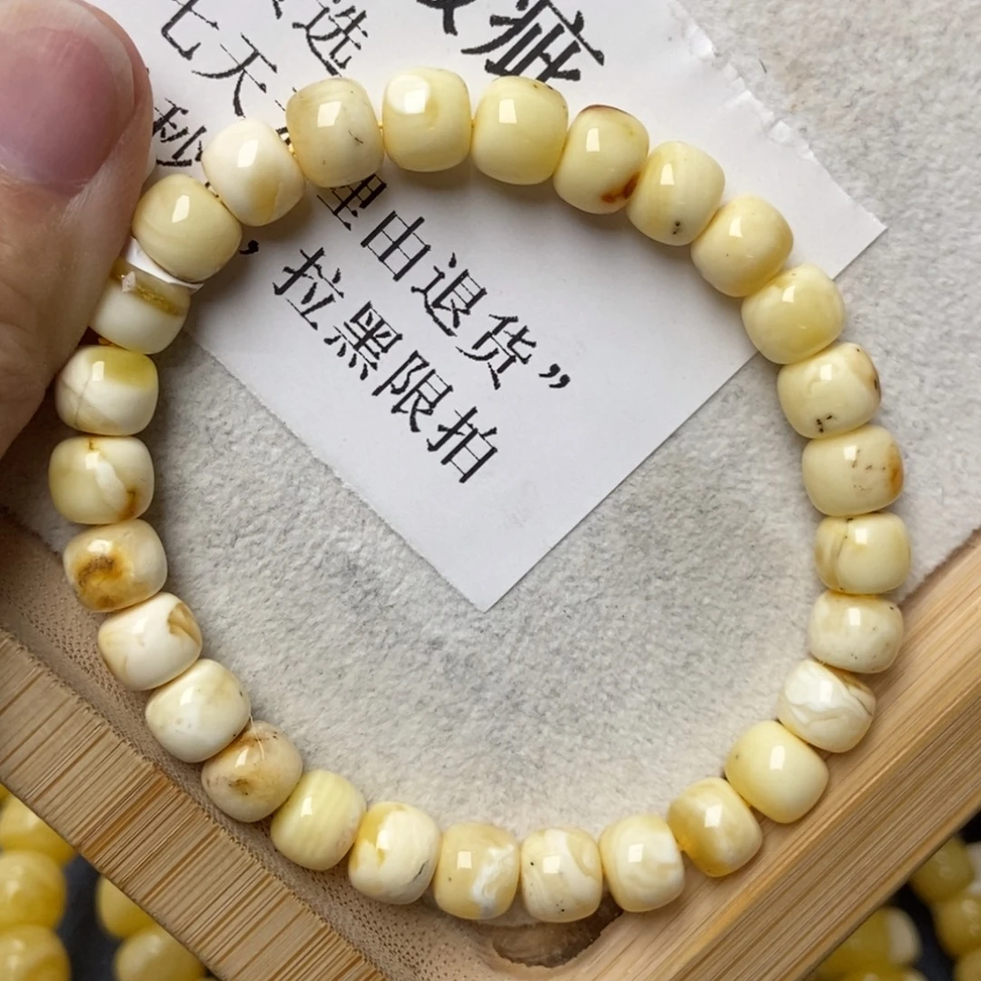 琥珀未镶嵌珠宝奇石7