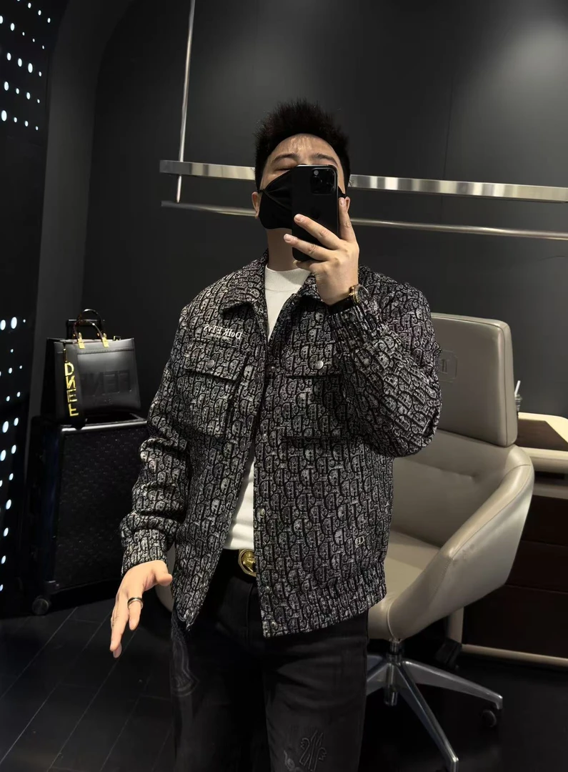 【马哥严选】2025秋冬男士翻领印花羽绒服外套休闲潮流修身鹅绒夹克