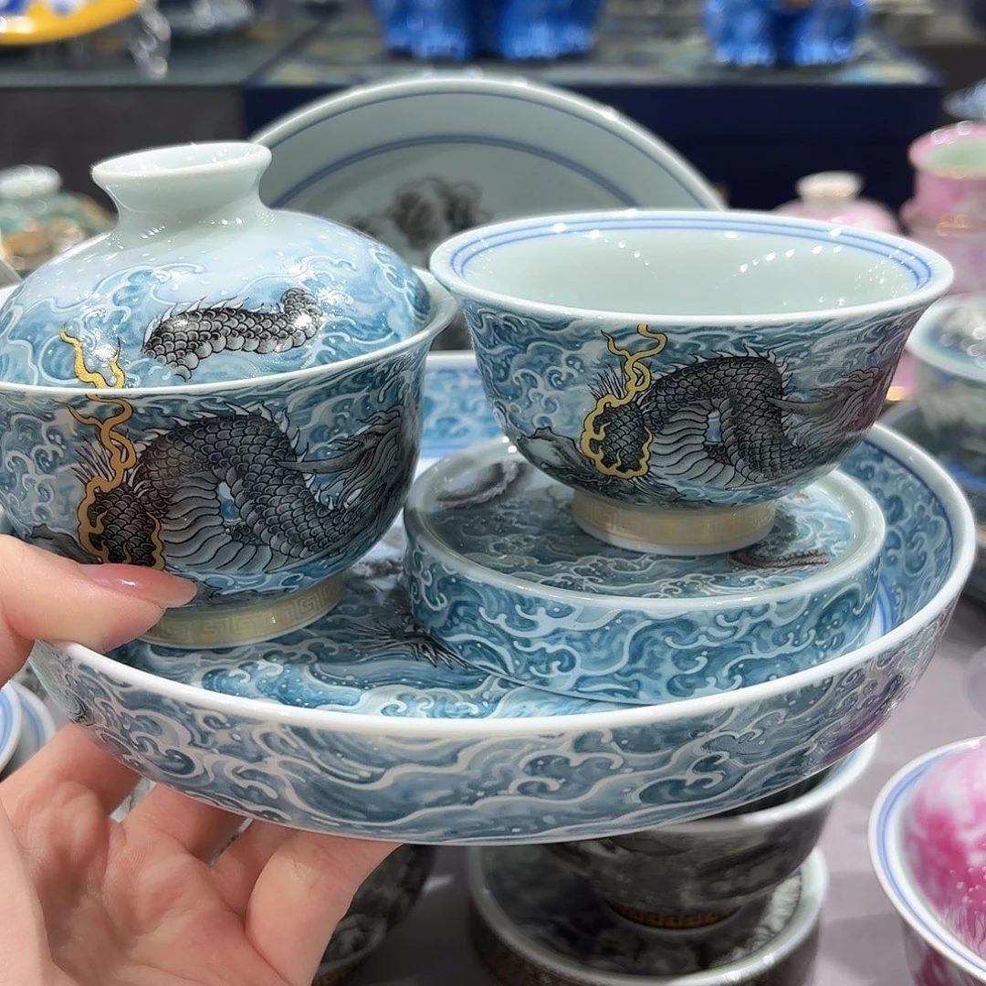 瓷片景德镇瓷器精品陈列