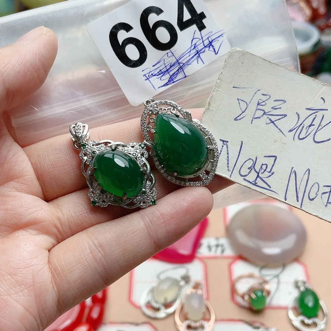 合金颈饰玛瑙/玉髓升****