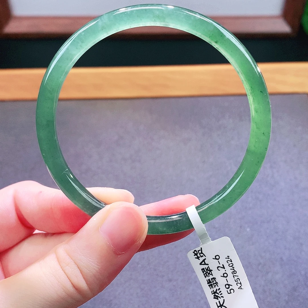 未镶嵌手镯翡翠天然翡翠