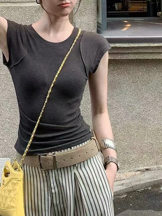 清库存短款修身T恤