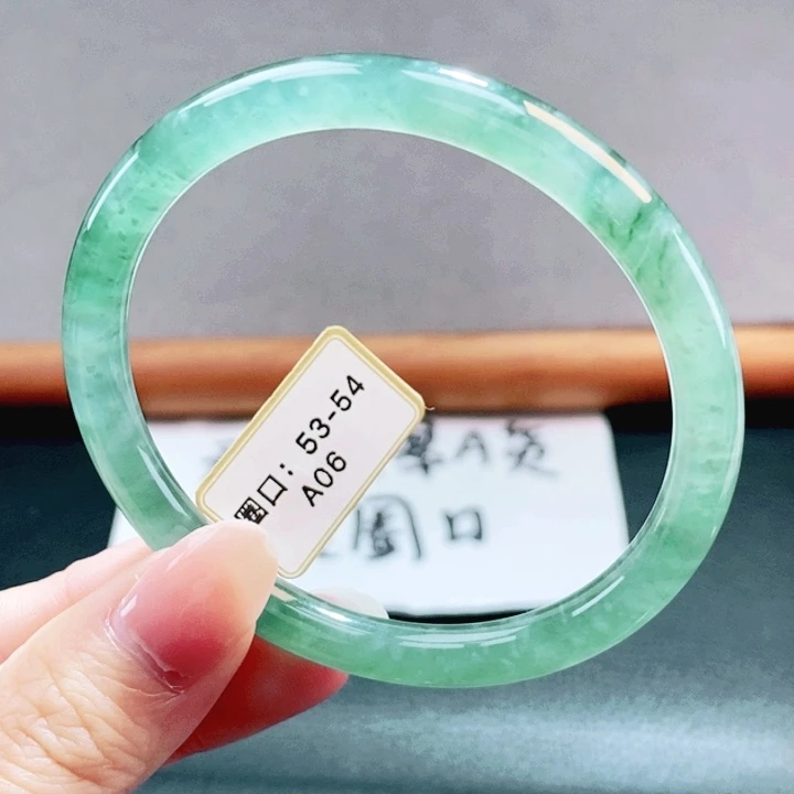 翡翠未镶嵌手镯翡翠手镯113