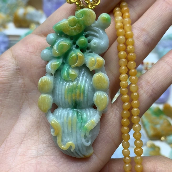 颈饰未镶嵌翡翠翡翠