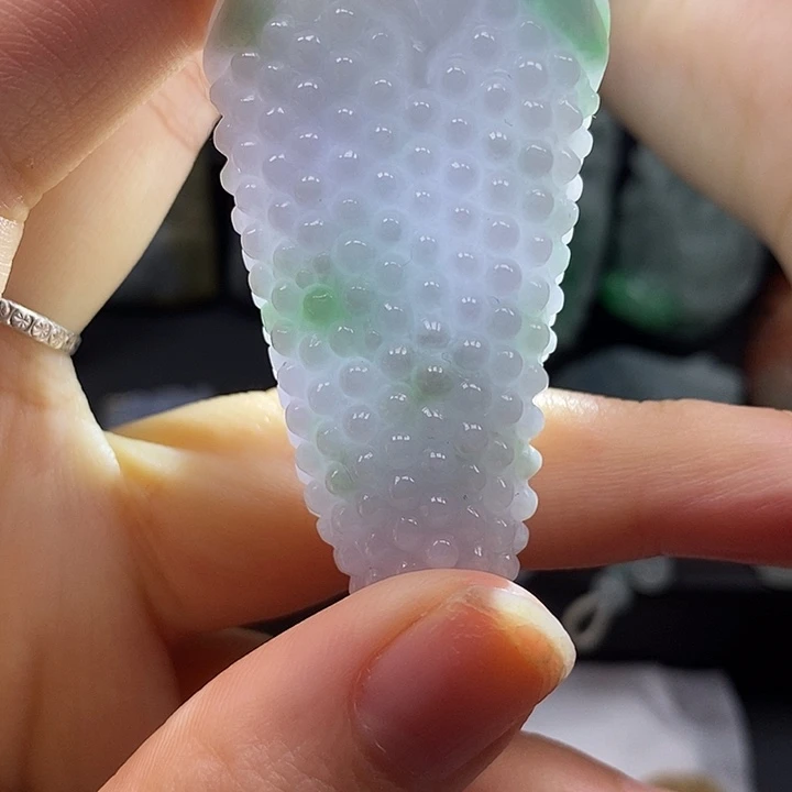 翡翠未镶嵌颈饰翡翠首饰
