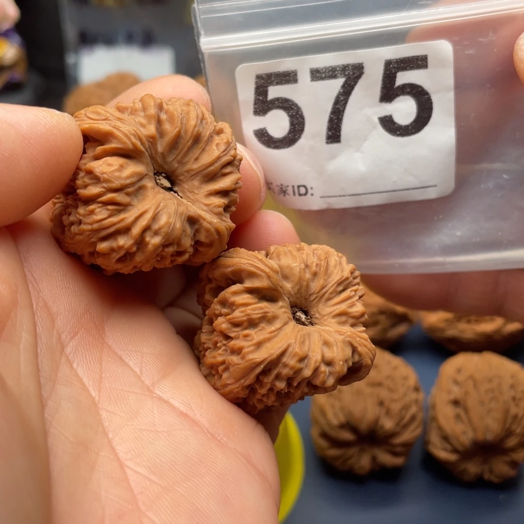 文玩核桃把件南疆凹底高炮拉丝33 33 35