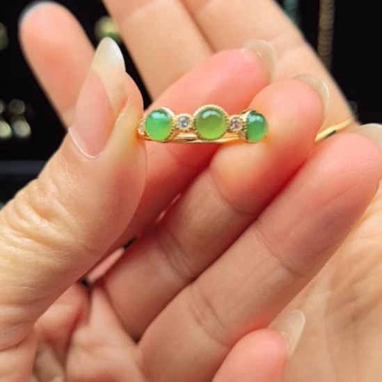 和田玉（碧玉）未镶嵌颈饰戒指