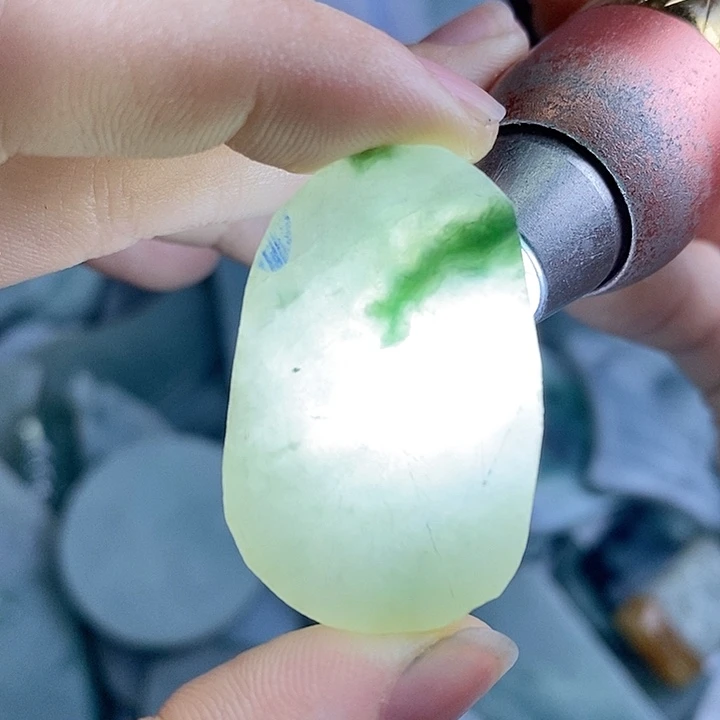 翡翠未镶嵌颈饰纯天然翡翠