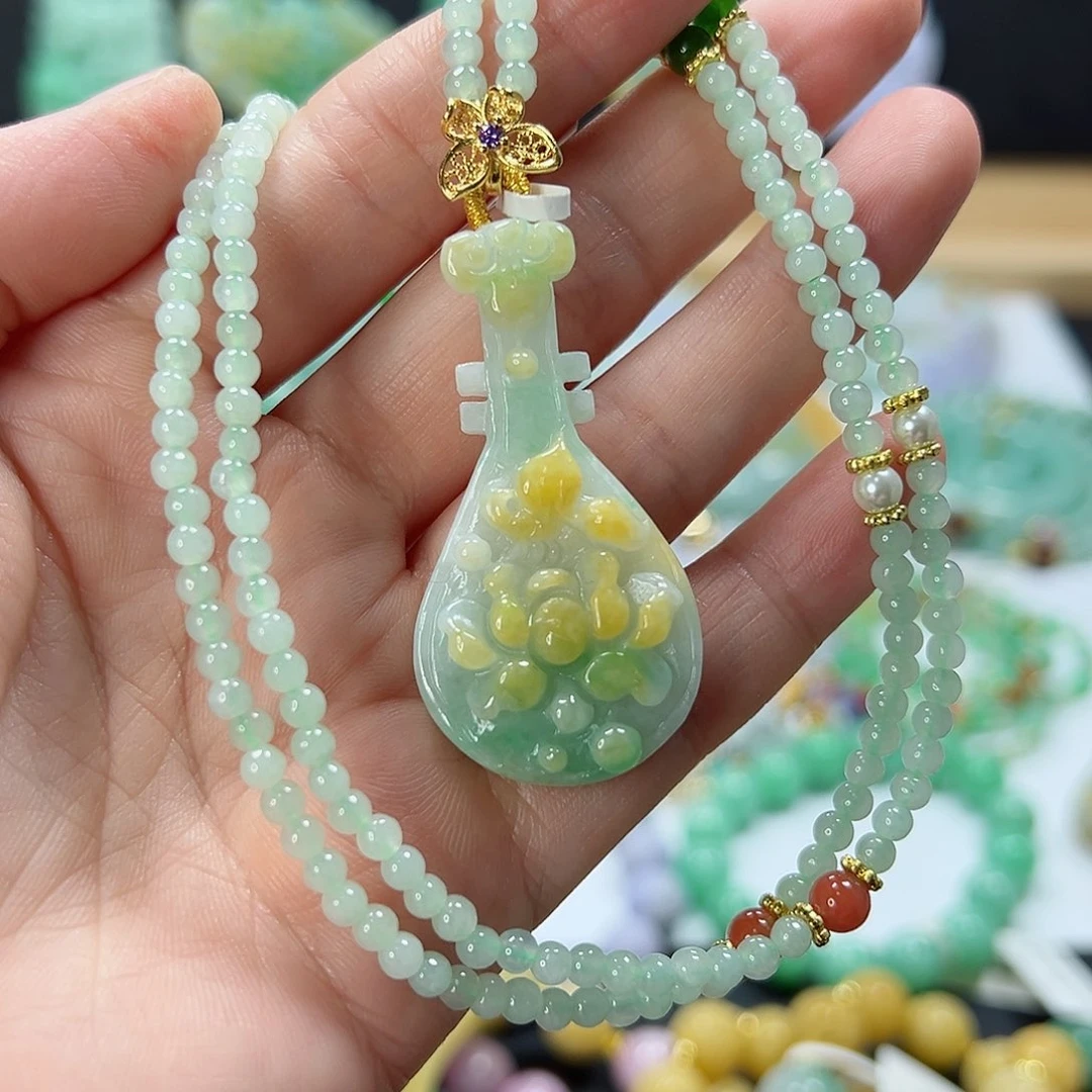 颈饰未镶嵌翡翠吊坠