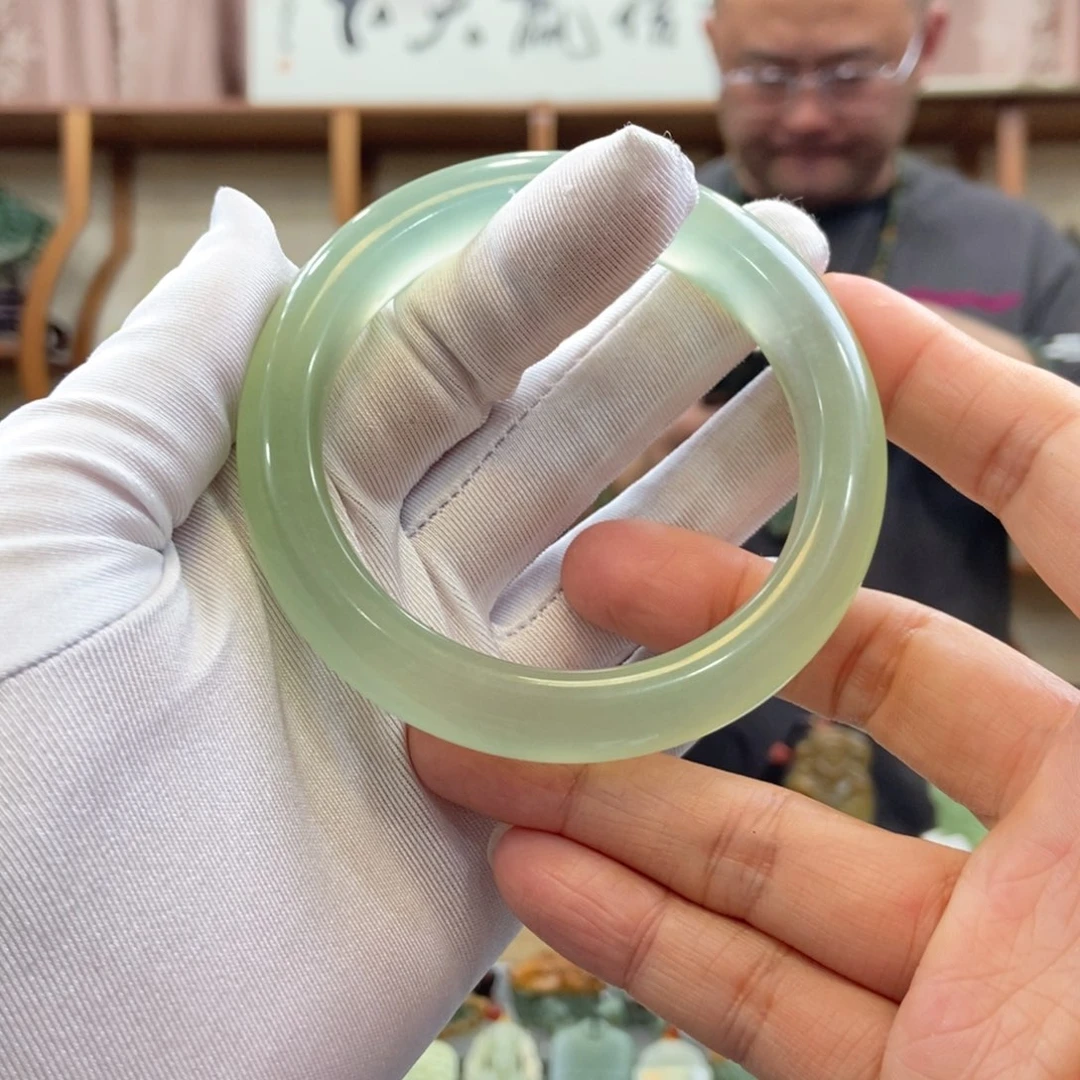 蛇纹石玉手鐲56未镶嵌宋*生