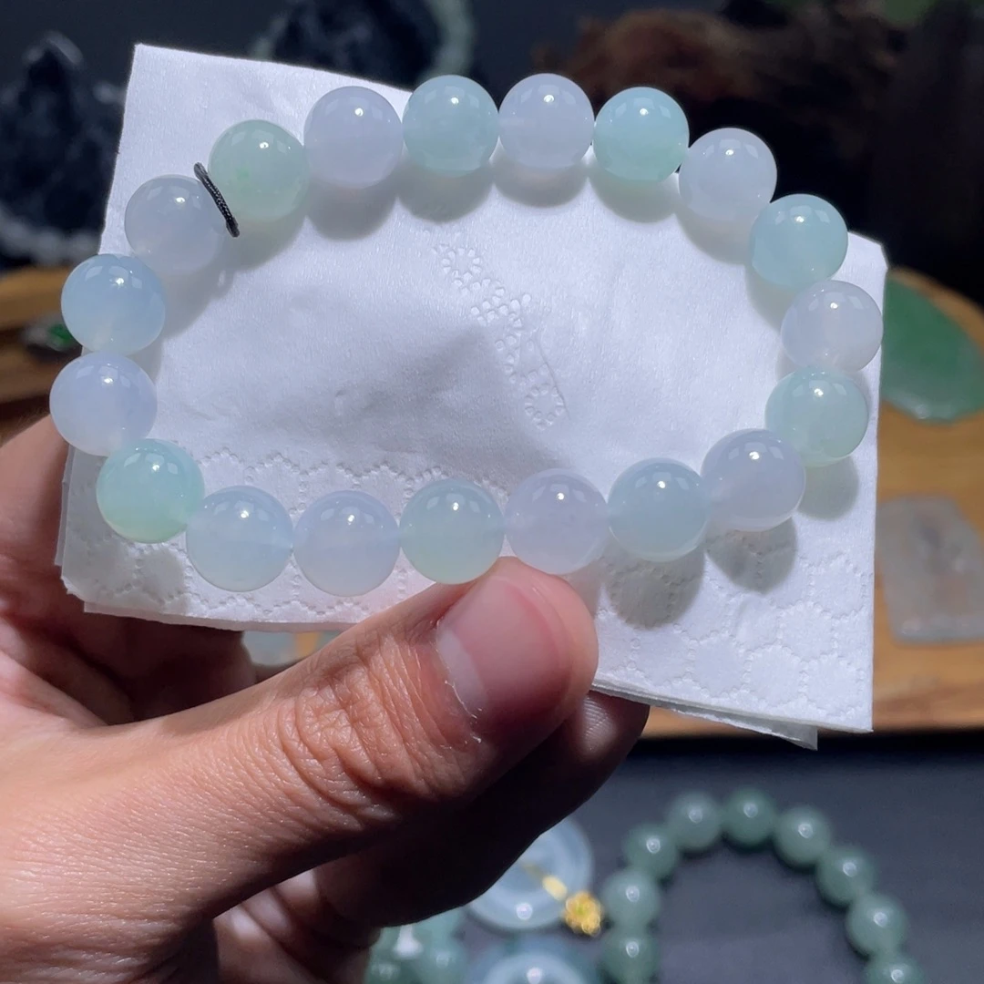 定制翡翠未镶嵌手串