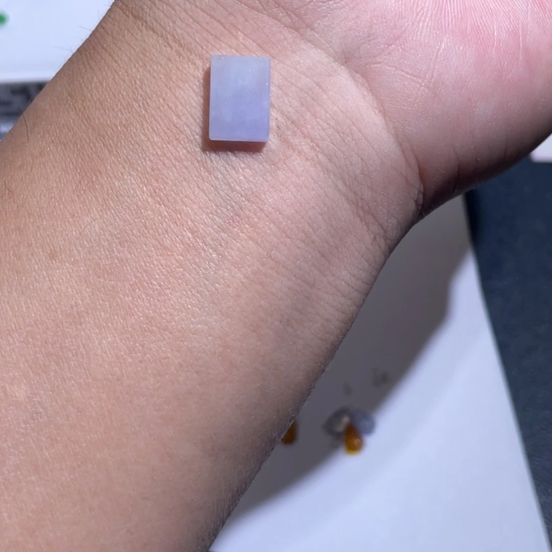 未镶嵌定制翡翠尺寸11.4*8.1*2.3