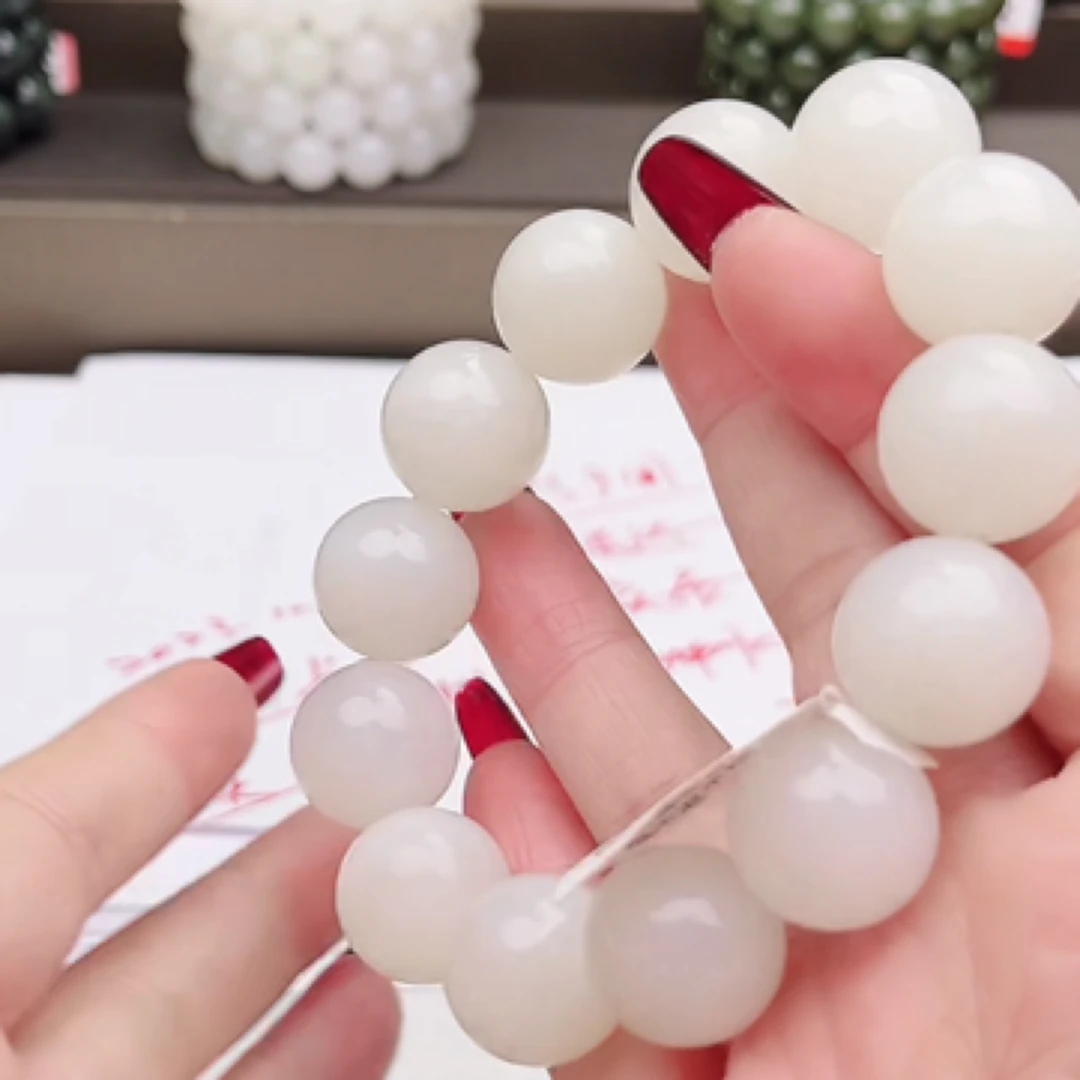 纯天然和田玉新疆且末天泰18