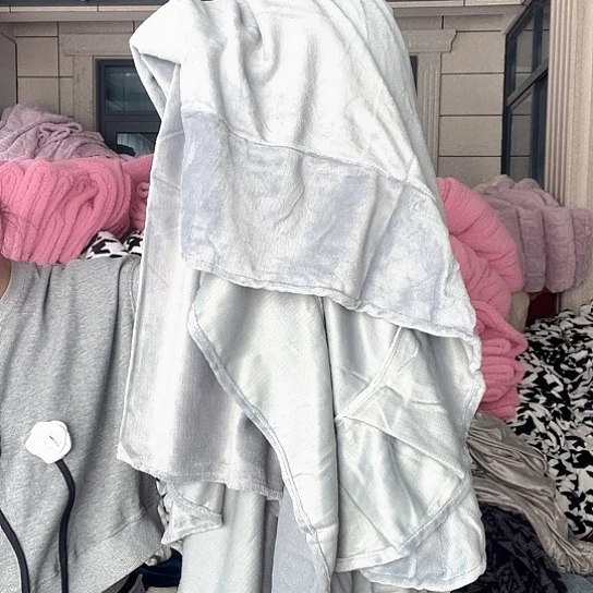 羊驼毛灰色床裙245×250